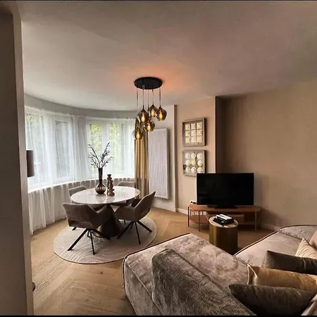 아파트 Le 118 Guillemins, Avec Parking 리에주